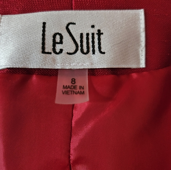 Red blazer - Picture 2 of 2